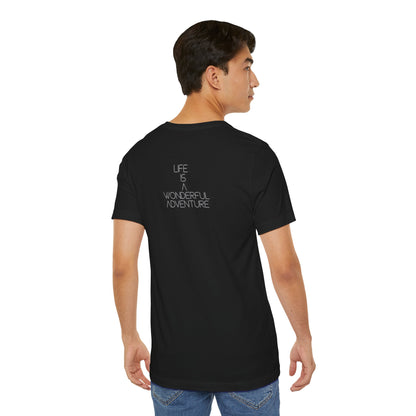 ALADOS  Graphic Tee Neutral Gender,Great Gift for Explorers,Unique Design with Inspiring Quote. 'Life is a Wonderful Adventure'